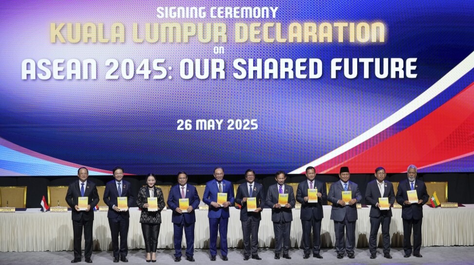 ASEAN leaders adopt Kuala Lumpur Declaration to guide next 20 years