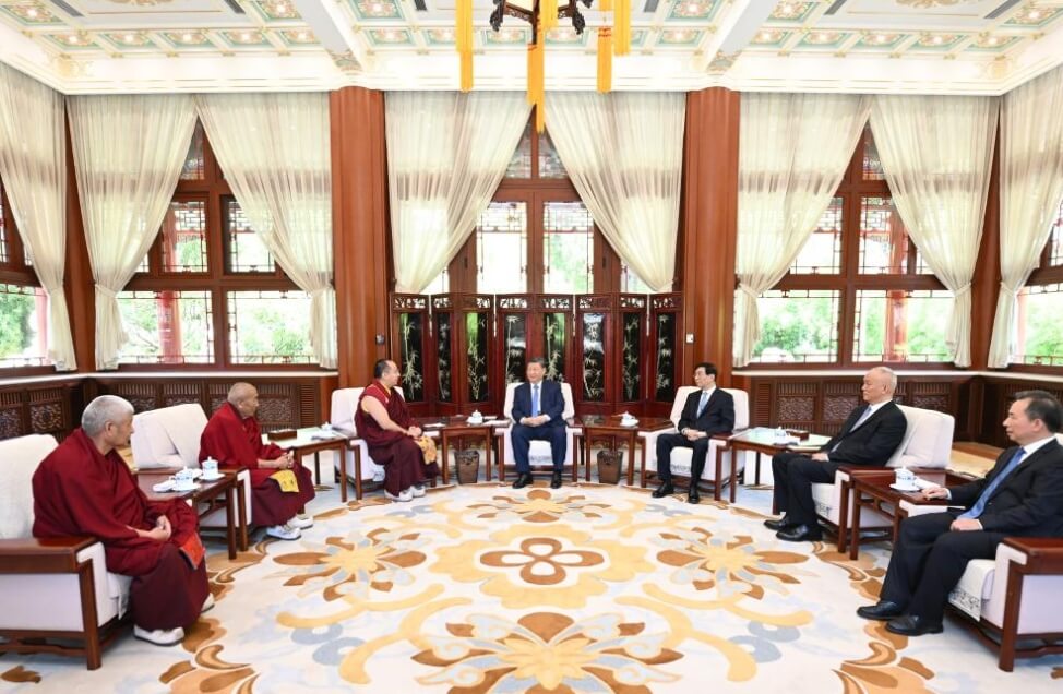 Xi Jinping receives visit from Panchen Rinpoche