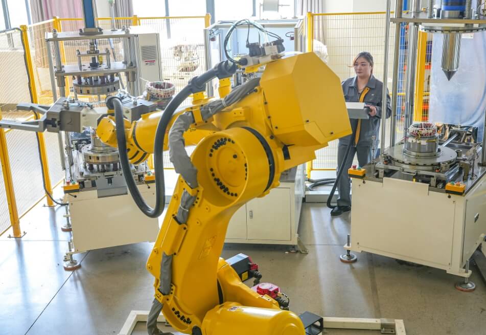 China's manufacturing PMI rise for two consecutive months