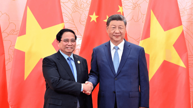 Chinese President Xi Jinping meets Vietnamese prime minister