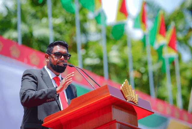 President Xi Jinping congratulates president of Guyana on reelection