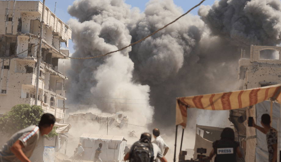 Israel steps up Gaza bombing, Rubio arrives, leaders meet in Qatar