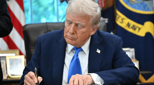 New U.S. H-1B visa fee policy sparks broad concerns