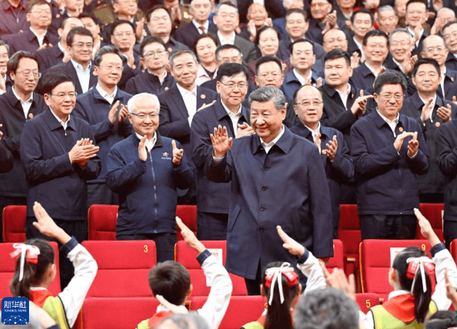 President Xi attends gala marking 70th anniversary of Xinjiang Uygur Autonomous Region's founding