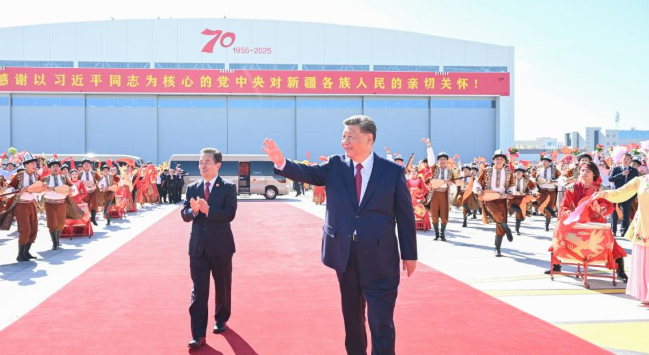 President Xi Jinping's visit to Xinjiang inspires local people to build a modernized region